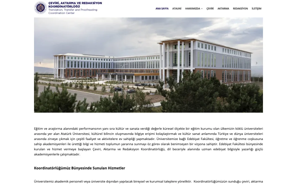 Çeviri, Aktarma ve Redaksiyon Koordinatörlüğü web sitesinin ana sayfası; üstte menü çubuğu, ortada modern bir bina fotoğrafı ve altta tanıtım metni yer alıyor.