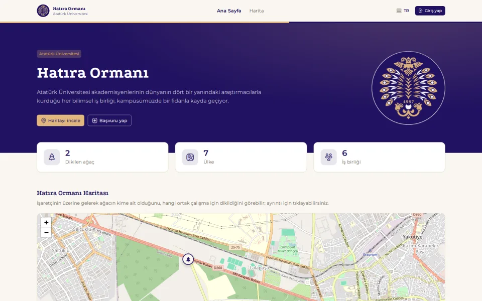 Hatıra Ormanı web sitesinin ana sayfası; üstte menü, ortada 'Hatıra Ormanı' başlığı ve tanıtım metni, altında dikilen ağaç sayısı, ülke ve iş birliği sayılarını gösteren kartlar ile alt kısımda intera